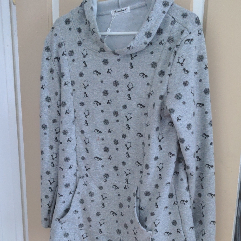 Bearsland Gray Nursing Hoodie